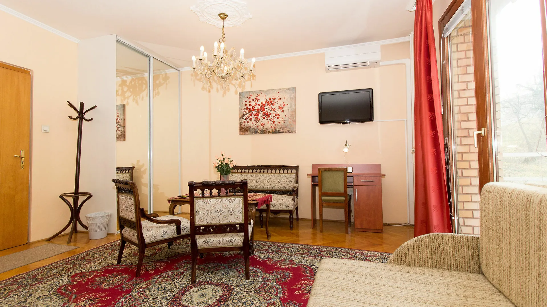 בודפשט Budavar Bed And Breakfast 3*,