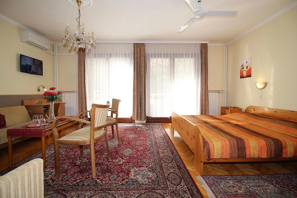 Budavar Bed And Breakfast Budapest Hungary