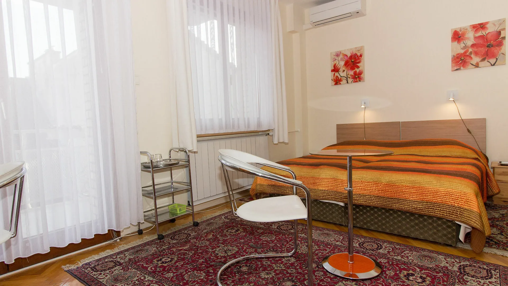 Budavar Bed And Breakfast Budapest Bed & Breakfast